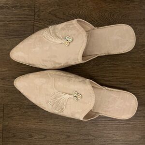 Elegant Cream Women's Mules